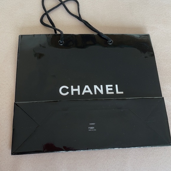 Chanel shopping bag - Picture 2 of 2